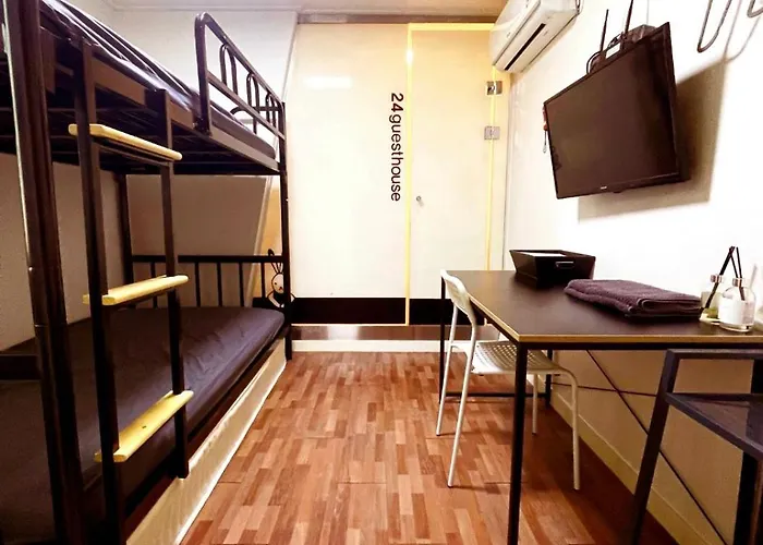 24 Sinchon Avenue ホステル